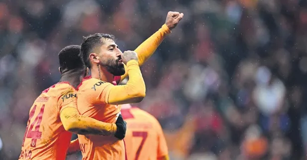 Kerem Demirbay kariyerinde ilk kez hat-trick yaptı: Taraftarlardan tam not aldı