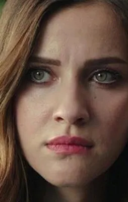 Hande Erçel İrem Helvacıoğlu'nun başarısını mı kıskanıyor?