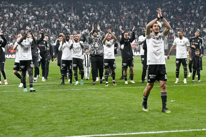 Süper Lig'de şampiyonluk yarışı kızıştı! İşte Beşiktaş, Fenerbahçe ve Galatasaray'ın kalan maçları - 12