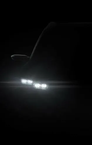 Kuruluş Osman'ın yıldızı Burak Özçivit yerli otomobilin tanıtımına katıldı