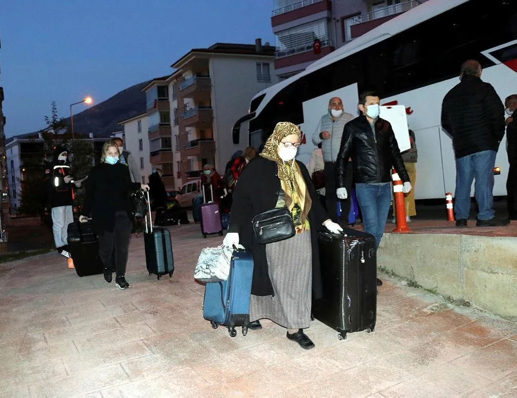 Türkiye’den tahliye operasyonu! 11 Türk vatandaşı...
