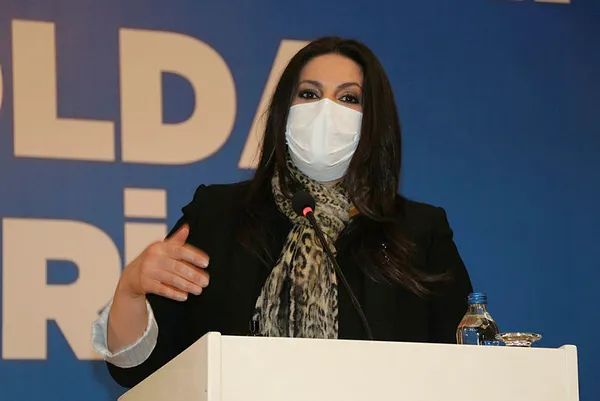 chp-genel-baskani-kemal-kilicdaroglunun-devletin-zirvesine-karsi-kustahlasmasina-tepki-milleti-anlamiyor-1610377253109.jpg CHP Genel Başkanı Kemal Kılıçdaroğlu'nun devletin zirvesine karşı küstahlaşmasına tepki: Milleti anlamıyor-4