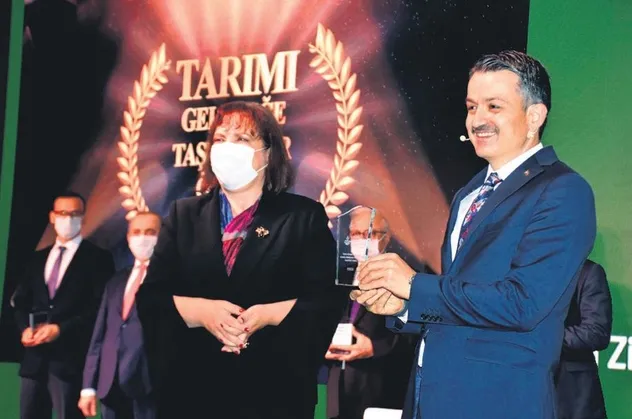 Tarım ve Orman Bakanı Bekir Pakdemirli açıkladı: Üreticiye 12 yeni destek
