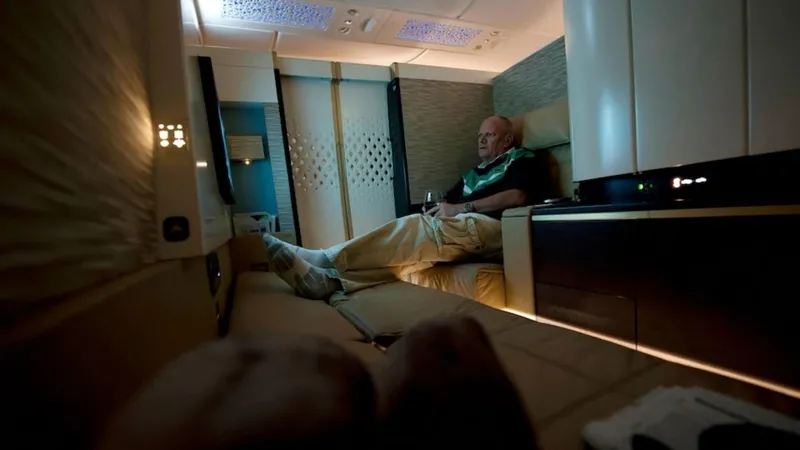 35000-fitte-sinif-farki-buyuyor-zengin-yolcuya-luks-ekonomiye-dar-alan-1776865254027.jpg 35.000 fitte sınıf farkı büyüyor: Zengin yolcuya lüks ekonomiye dar alan-4