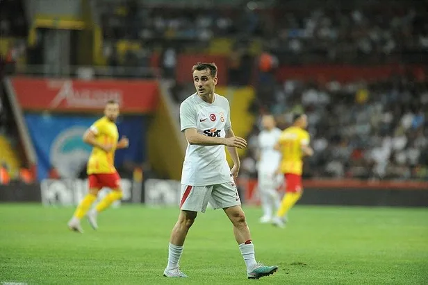 kayserispor-galatasaray-canli-anlatim-1691872010072.jpeg Son şampiyon Galatasaray, Kayserispor deplasmanında 1 puana razı oldu-2