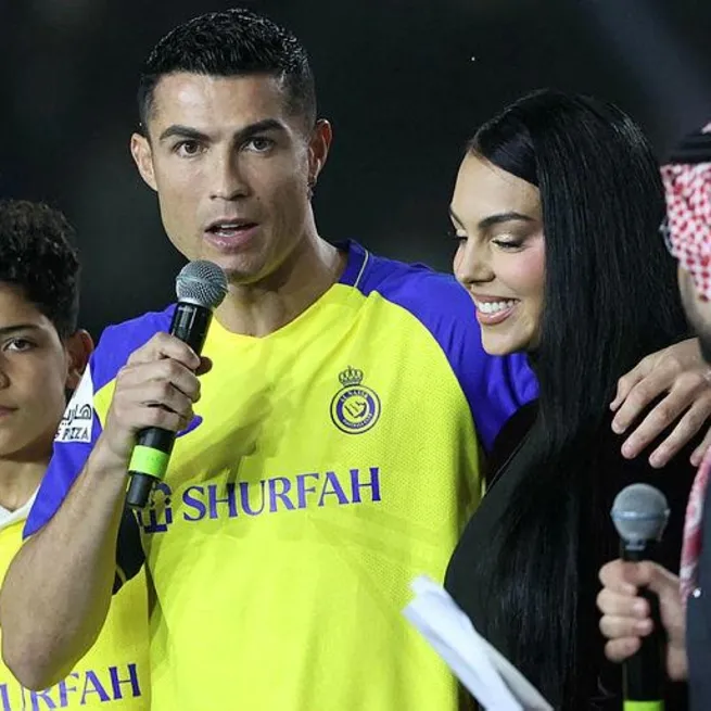 Suudi Arabistandaki büyük bilmece çözüldü! Yasağa karşı Cristiano Ronaldo’ya özel izin