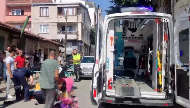 Eşi ve çocuğunun gözü önünde otomobil çarptı
