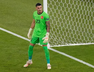 Uğurcan Çakır EURO 2020'nin zirvesinde! Eleştiri oklarının hedefi olmuştu ama...