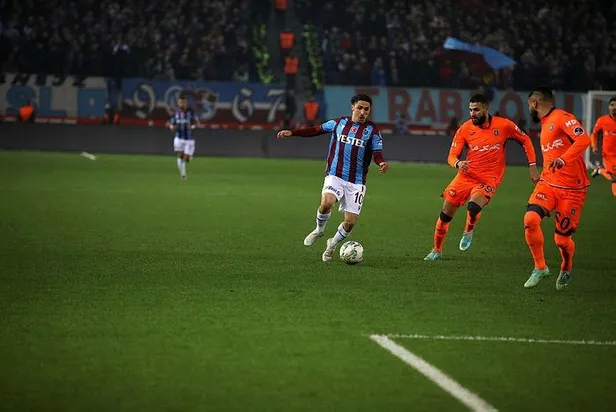 burasi-trabzon-buradan-cikis-yok-bakasetas-galibiyeti-getirdi-1673732926579.jpeg Burası Trabzon buradan çıkış yok! Bakasetas galibiyeti getirdi-3