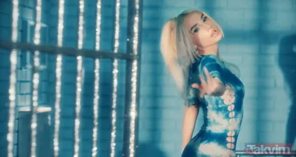 Gülşen cezaevine girdi! Parmaklıklar ardında ilk gecede sosyal medya o klibi konuştu! İmam Hatiplilere dil uzatmıştı: "Çekim yasası" - 11