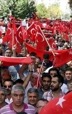 Teröre karşı tek ses tek yürek