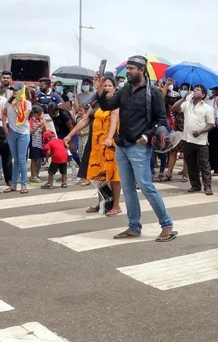 Sri Lanka'da cuma günleri tatil ilan edildi