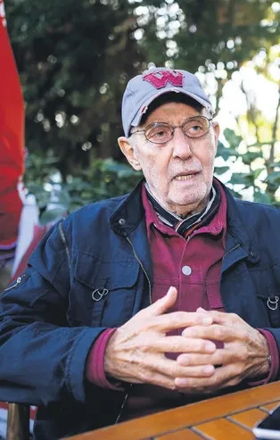 Usta sanatçı İlhan Şeşen: Yıkılırken eleştirmiştim ama AKM harika oldu