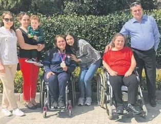 Gümüş madalya kazanan Öznur Cüre: Okçular Vakfı...