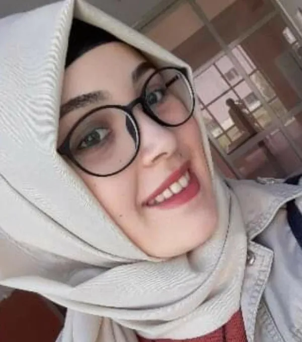 kpssye-hazirlaniyordu-ip-atlarken-hayatini-kaybeden-genc-kiz-topraga-verildi-1605089333346.jpg KPSS'ye hazırlanıyordu! İp atlarken hayatını kaybeden genç kız toprağa verildi-3