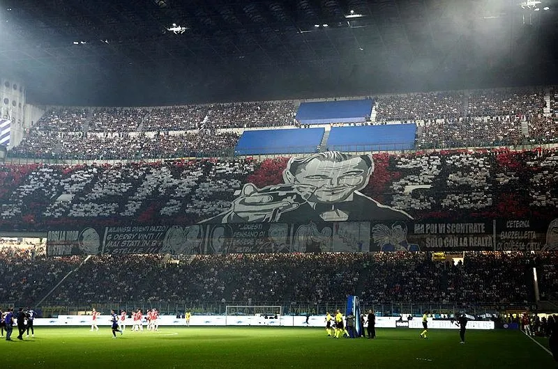 Inter ve Milan maçı (REUTERS)