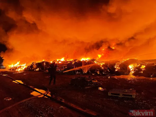 Alev alev! Düzce'de mobilya fabrikasında yangın... - 14