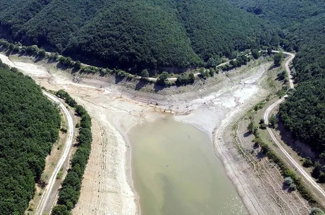 İstanbul'un su ihtiyacını karşılayan Kazandere ile Pabuçdere barajları kurudu