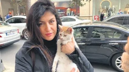 Hercai'nin Reyyan'ı Ebru Şahin'den güzel veda | 3 Mayıs 2021 magazin haberleri-8