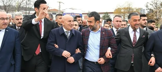 Turgut Altınok Mansur Yavaş’ı eleştirdi