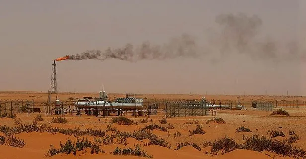 Suudi Arabistan’da milli petrol şirketi Aramco’nun tesisleri füzeyle vuruldu