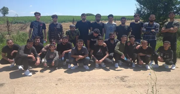 Yunanistan'ın tamamen çıplak halde sınıra bıraktığı düzensiz göçmenlere Türkiye sahip çıktı