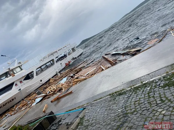 Turizm sezonu öncesi fırtına! Ayvalık'ta tekneler battı - 3