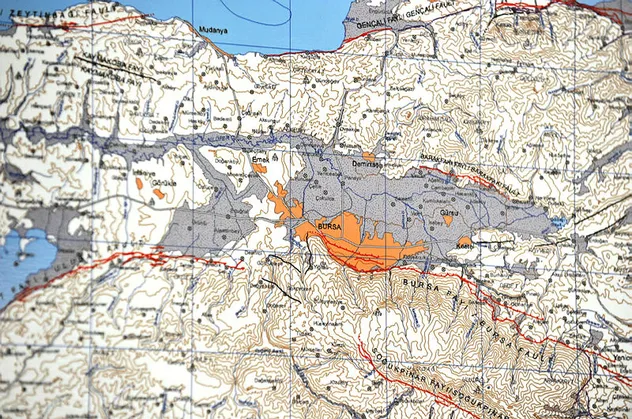 İzmir depremi sonrası uzmanlar özellikle o bölgeyi işaret etti: Katil fay, Marmara'nın tamamını etkileyecek!