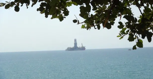 Abdülhamid Han sondaj gemisi yeni seferi için Mersin açıklarında bekliyor