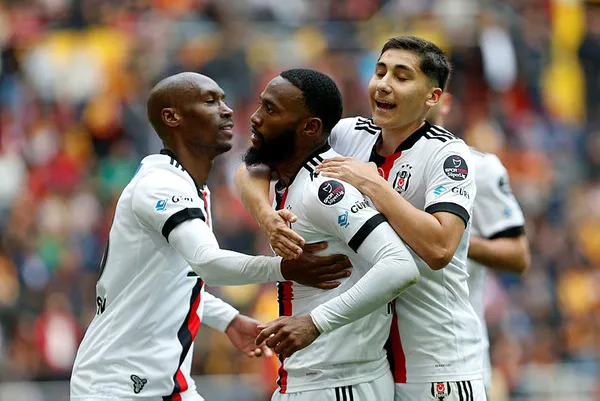 ozel-haber-i-kartal-avrupa-kupalarina-katilabilecek-mi-21-yil-sonra-ayni-tehlike-1651493013114.jpg Özel Haber I Kartal Avrupa kupalarına katılabilecek mi? 21 yıl sonra aynı tehlike-2