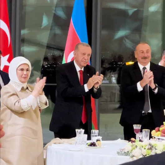 Eda Ece'nin rezil sözlerine tepki dinmiyor: Seviyesizce ve alçakça... AFAD listelesin yardımını iade edelim-10