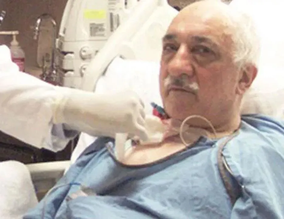Elebaşı Gülen bilincini kaybetti konuşamıyor!