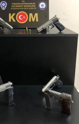 SON DAKİKA: Plakasız motosiklet cephanelik gibi çıktı