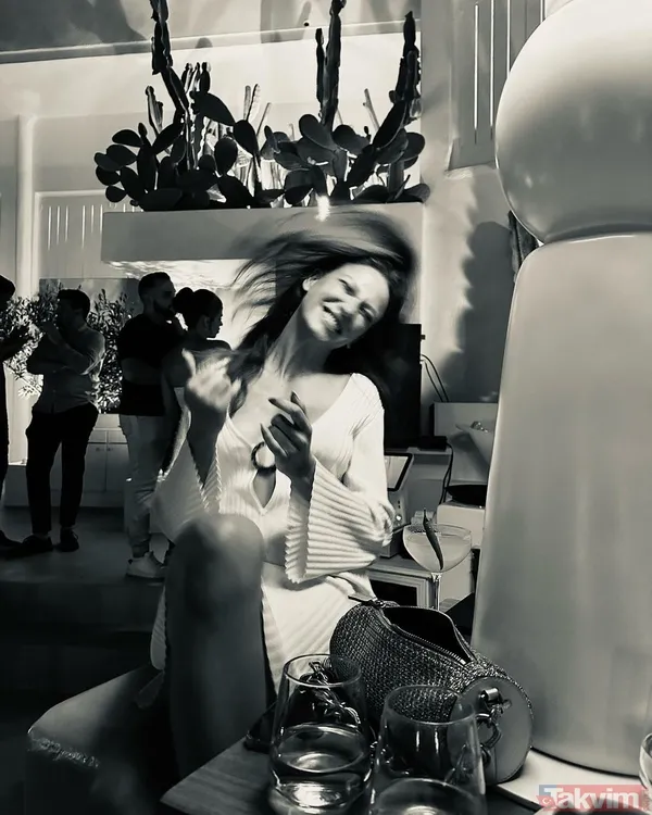 Serenay Sarıkaya gerçekten kestirmiş! Mini taytıyla spor yaptığı anları paylaşan Serenay Sarıkaya'yı görenler inanamadı - 4