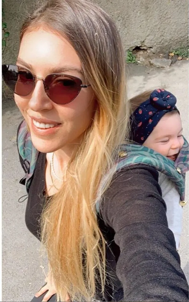 Sinem Kobal ezber bozdu kim der ki 1 çocuk annesi diye! Eşi Kenan İmirzalıoğlu çok şanslı kumsala uzandı sonra da...-7