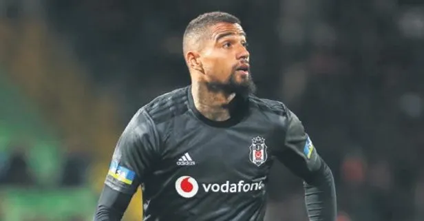 Boateng ve Karius, İdlib'deki şehitlerimizi unutmadı! "Aklımız şehit olan askerlerimizde..."