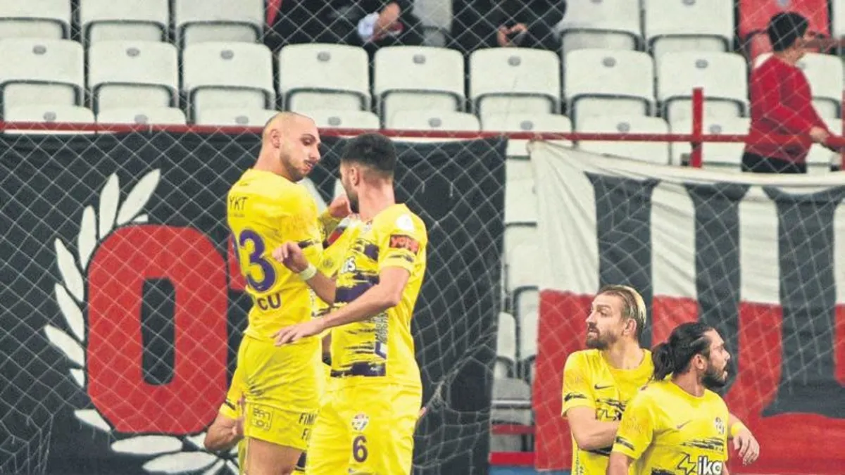 Eyüpspor yine çok farklı! Antalyaspor’u 4-1 yendi
