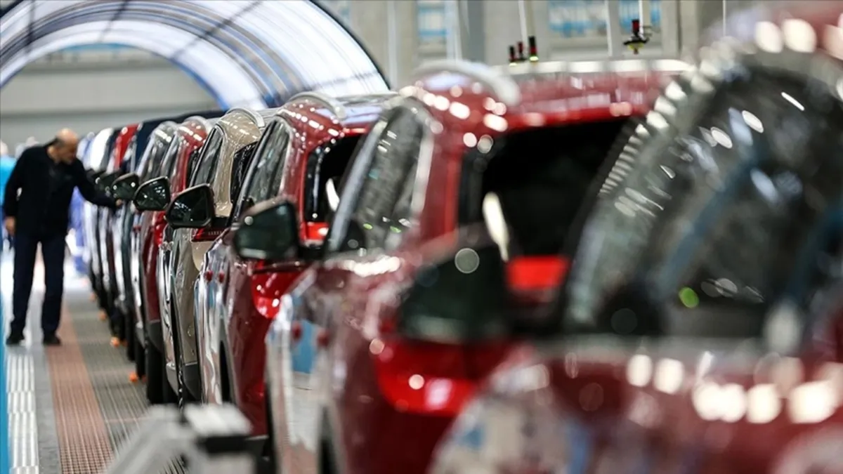 Taşıt kredilerinde rekabet kızıştı! Bankalar 300 bin TL’lik Kredide vade ve faizi yeniden güncelledi