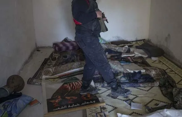 Afrin'de PYD/PKK'nın yerin 4 metre altında yaptığı tünel ağı bulundu-7