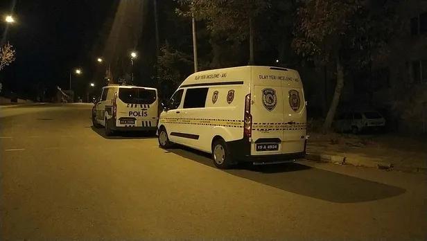 evimde-hirsiz-var-diye-polisi-aradi-ekipleri-gorunce-5-kattan-atladi-1699254933239.jpeg "Evimde hırsız var" diye polisi aradı! Ekipleri görünce 5. kattan atladı-4
