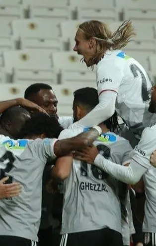 Beşiktaş, Cyle Larin'in golüyle evinde Malatya'yı mağlup etti