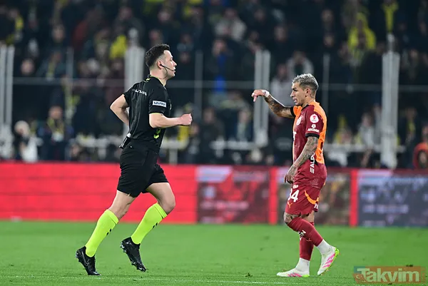 Bu Arada Maçın Uzatma Anlarında Davinson Sanchez De Ağlara Gitmek Üzere Olan Bir Topu Çıkardı. Galatasaray Adına Hayati Bir Müdahalede Bulundu Sanchez!...