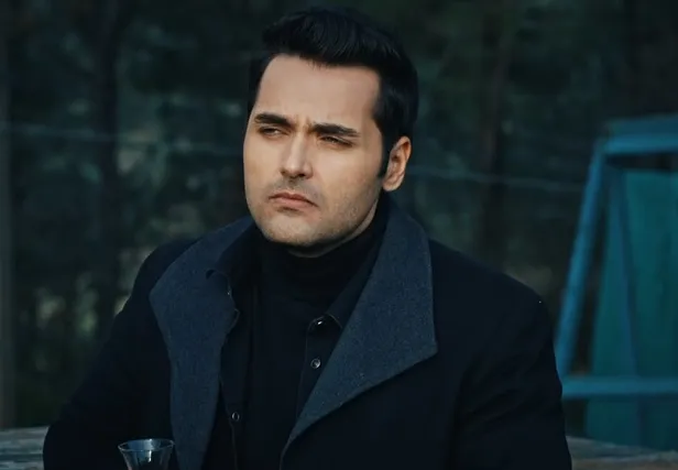 tipi-basta-anladi-ajan-cikiyor-eskiya-dunyaya-hukumdar-olmaz-179-bolum-fragmani-bundan-sonrasi-tufan-1610470959525.jpg Tipi başta anladı ajan çıkıyor! Eşkıya Dünyaya Hükümdar Olmaz 179. bölüm fragmanı: Bundan sonrası tufan...-13