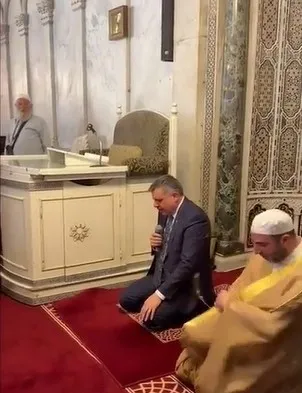 hafiz-bakan-mustafa-ciftciden-emevi-camiinde-kuran-tilaveti-1782835277103.jpeg Hafız Bakan Çiftçi’den Şam’da Kur’an tilaveti