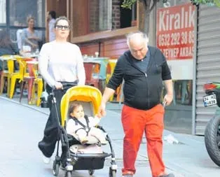 Babasını bırakmadı