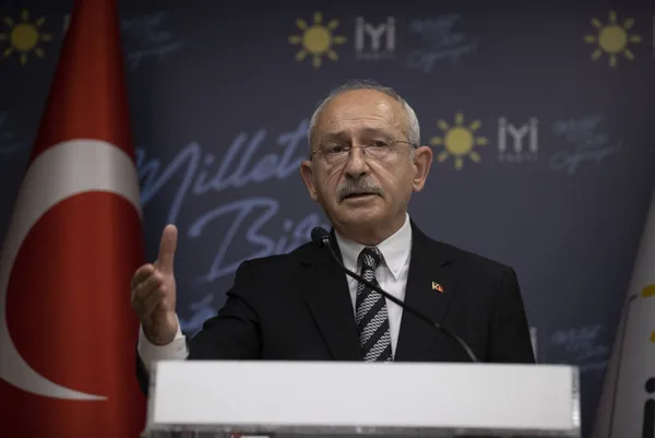 Hangi yüzle masaya oturacaksınız! Hakaretler, küfürler gırla gitti: Yeniden el sıkışacaklar-6