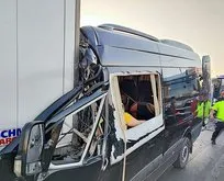 Son dakika: Antalya Alanya’da feci kaza! Tur otobüsü TIR’a çarptı: 2 ölü, 10 yaralı