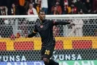 Galatasaray'da Cuesta kayıp!