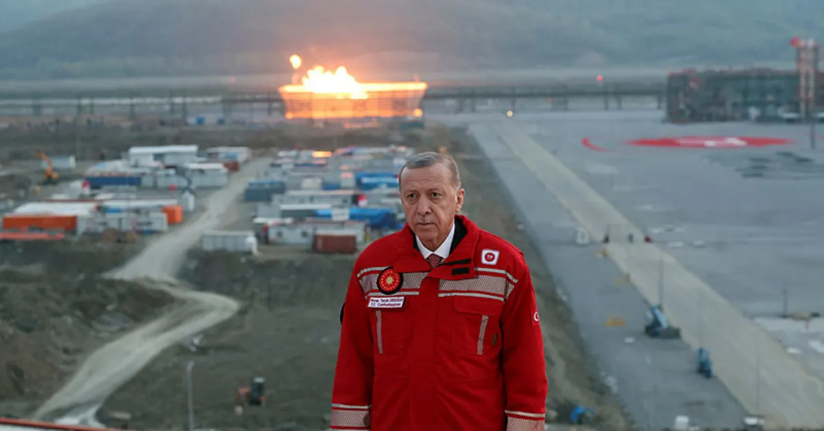Başkan Erdoğan müjdelerle açtı! Karadeniz gazı dünya basınında: 35 yıl yetebilir