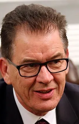 Alman bakandan sığınmacı itirafı